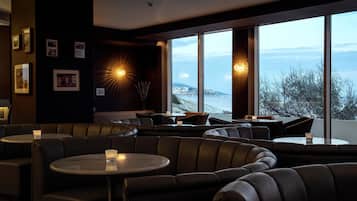 2 Restaurants; Frühstück und Abendessen werden serviert