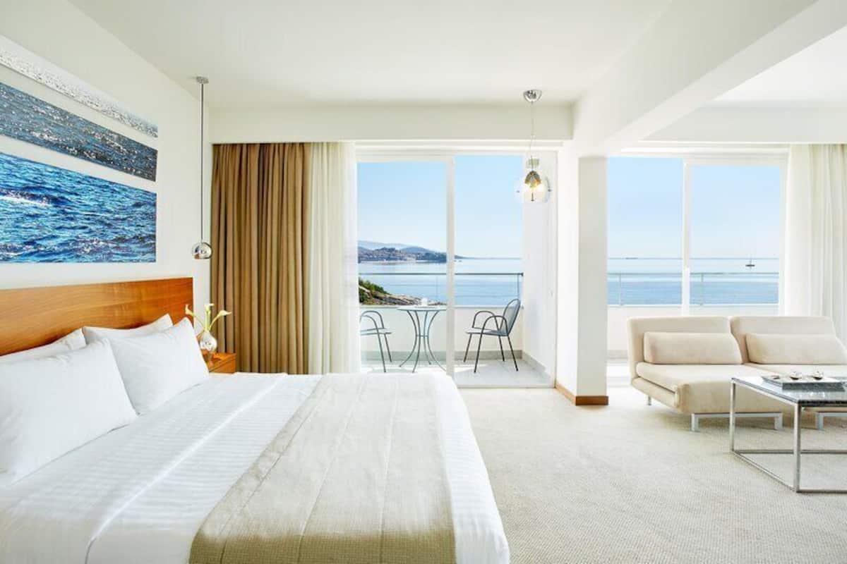 Quarto casal executivo, vista para o mar | Frigobar, cofres nos quartos, escrivaninha