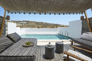 Exclusive Suite, Private Pool | Terrace/patio