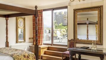 Individually furnished, iron/ironing board, free WiFi, bed sheets