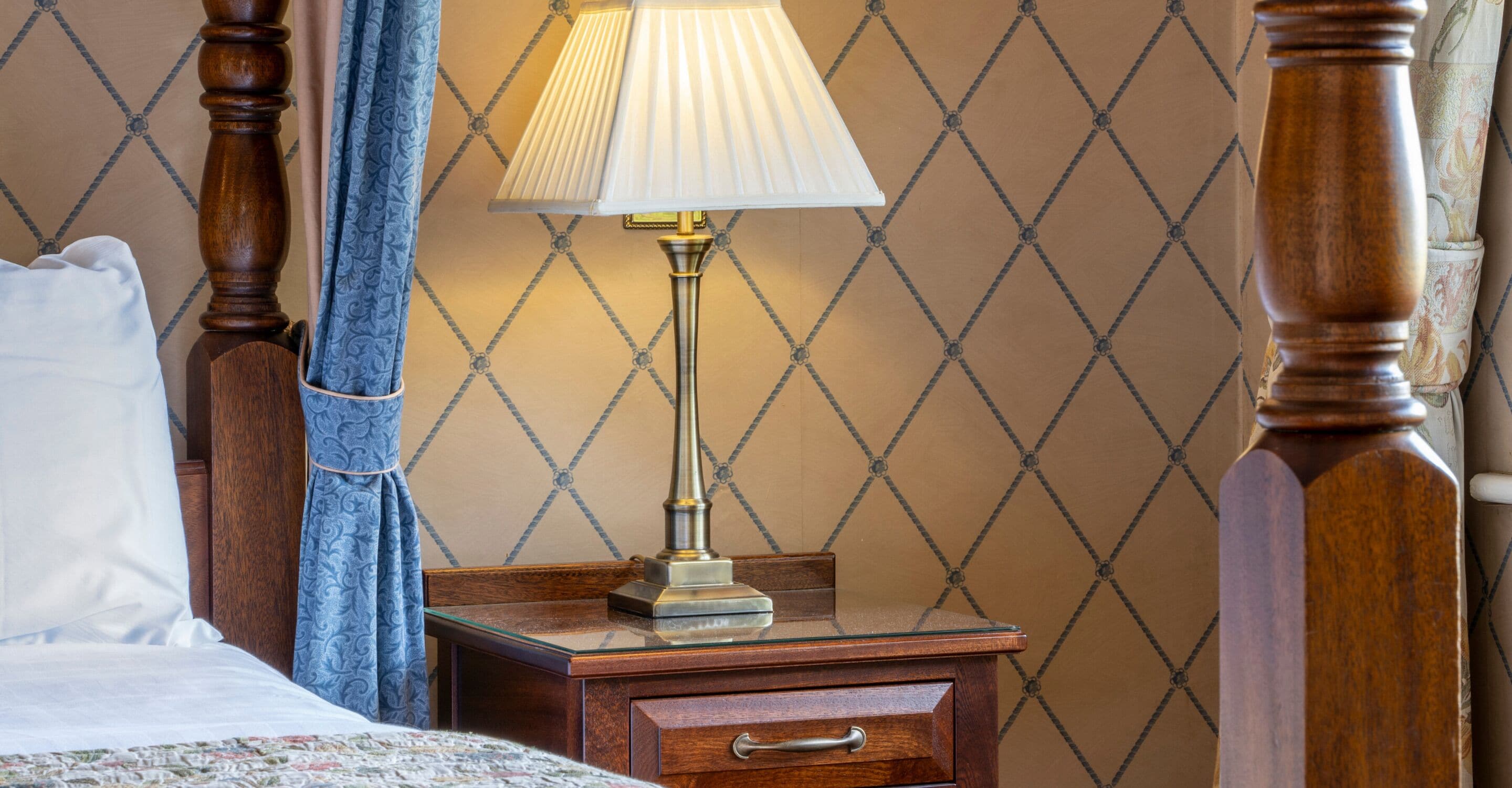 superior double room | individually furnished, iron/ironing board, free wifi, bed sheets