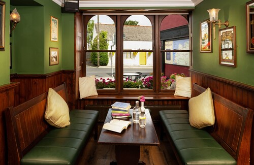 Hylands Burren Hotel