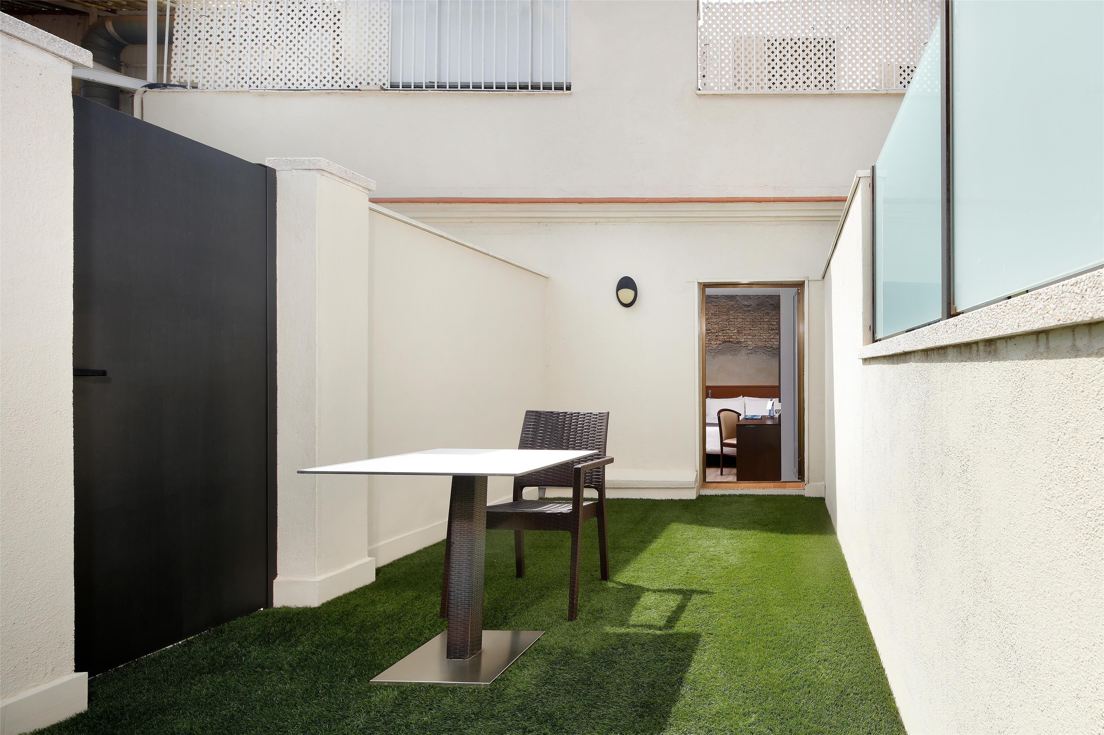 minibar, in-room safe, desk, blackout curtains