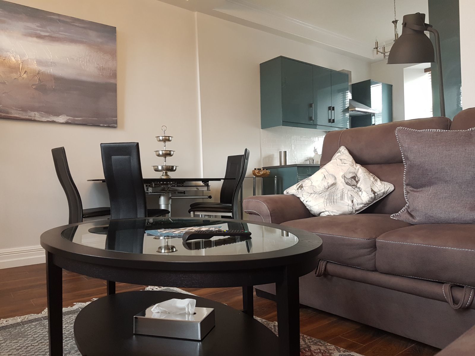 deluxe apartment, 3 bedrooms | iron/ironing board, free rollaway beds, free wifi