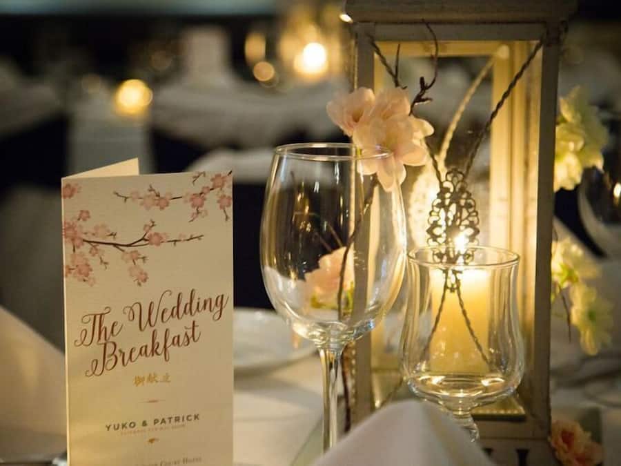 Breakfast and lunch served, local cuisine