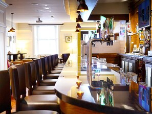 Bar (in der Unterkunft)