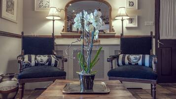 Sala de estar en el lobby