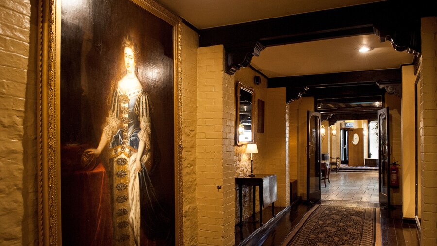 The Bull Hotel, Sure Hotel Collection by Best Western