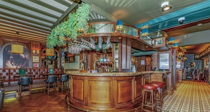 The Bull Hotel, Sure Hotel Collection by Best Western