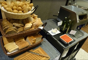 Daily buffet breakfast (EUR 17 per person)