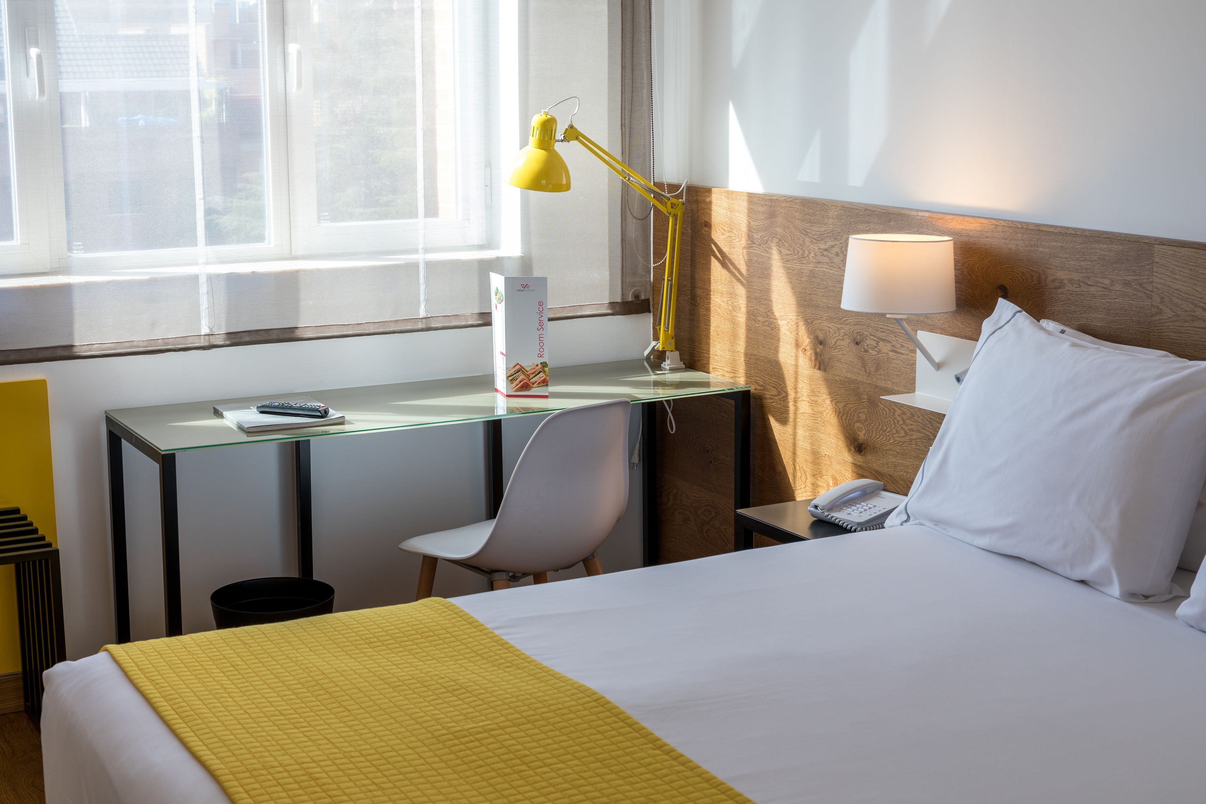 double room (breakfast included) | 1 bedroom, minibar, in-room safe, desk