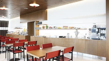 Daily buffet breakfast for a fee