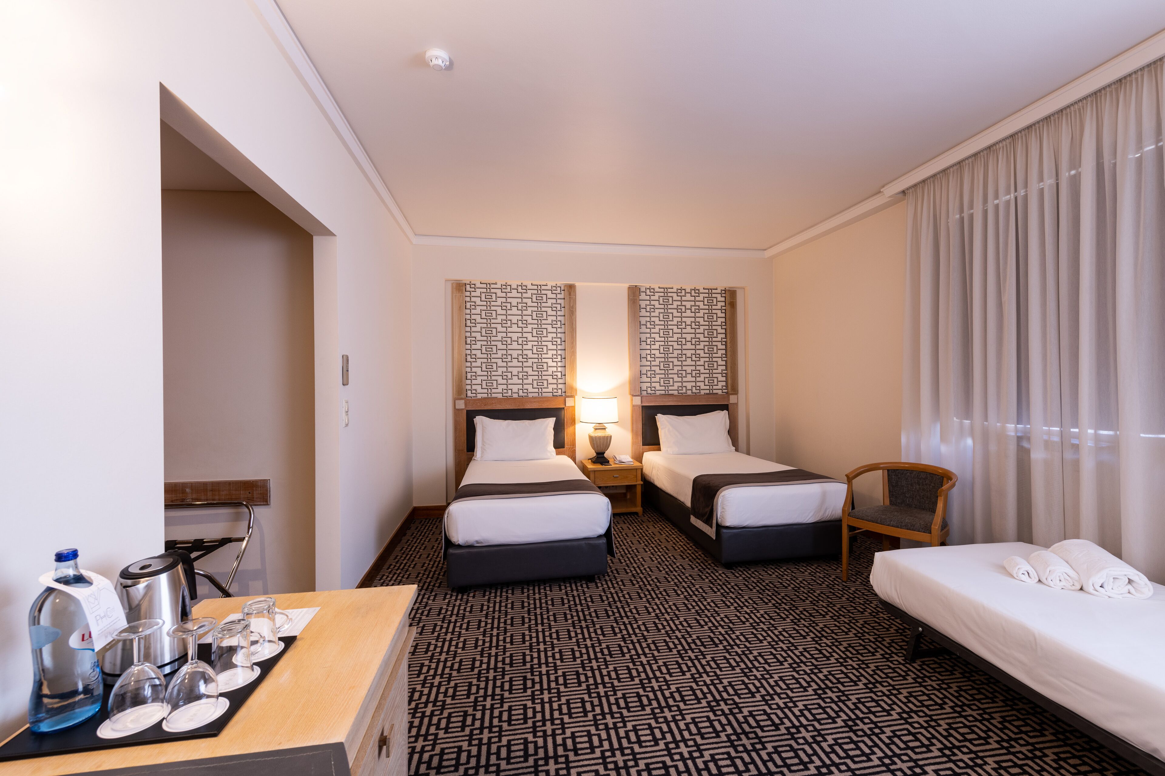 classic double or twin room (with extra bed, 01 child) | 1 bedroom, minibar, in-room safe, desk