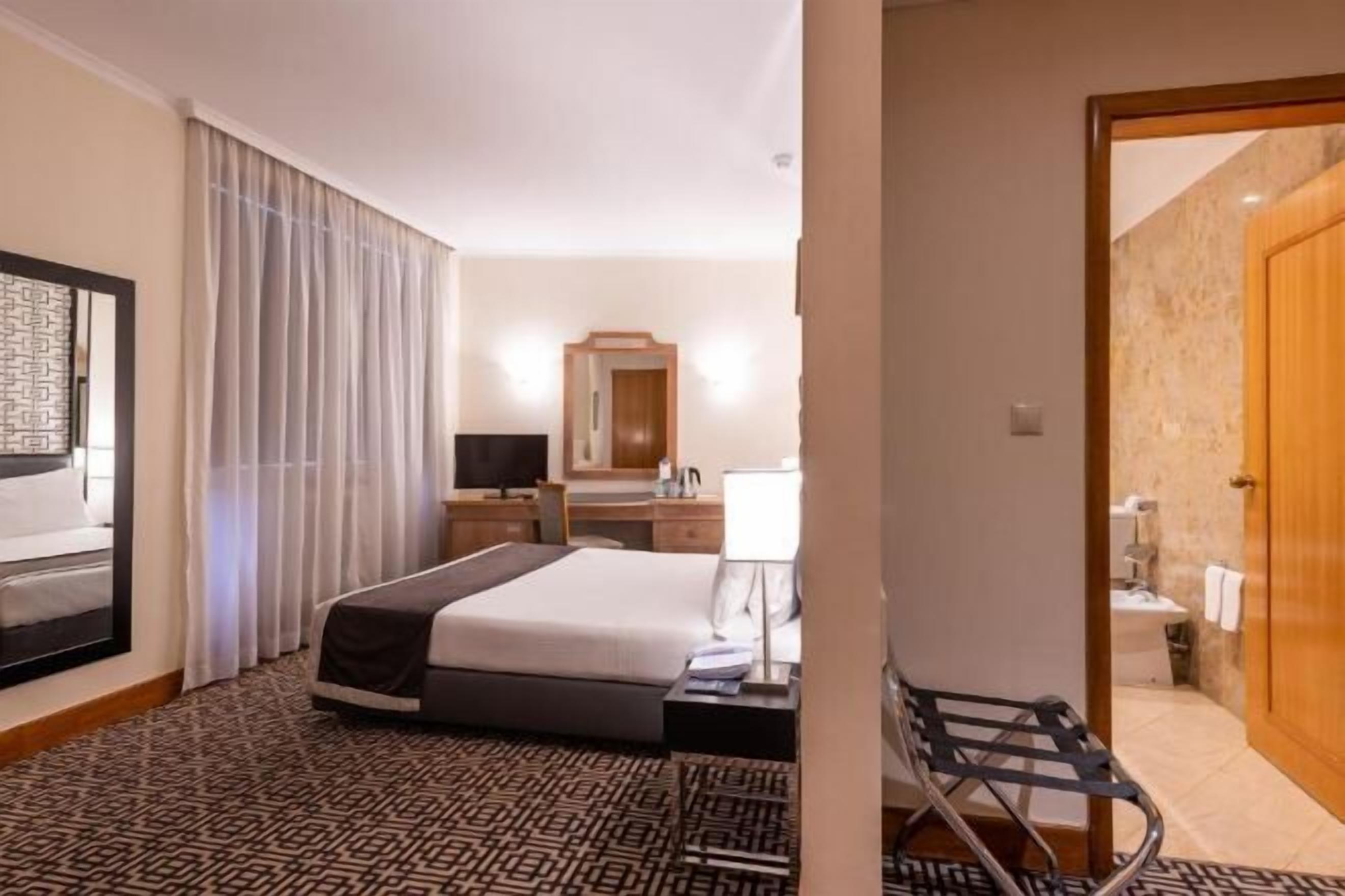 Minibar, in-room safe, desk, blackout curtains