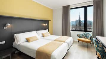 Minibar, caja fuerte, escritorio y espacio para trabajar con un portátil