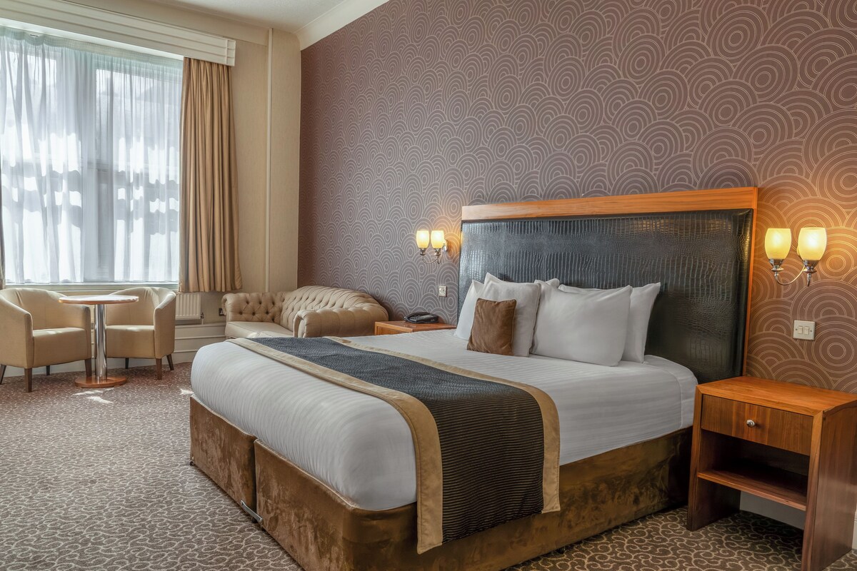 Standard Double or Twin Room | Desk, iron/ironing board, free WiFi, bed sheets