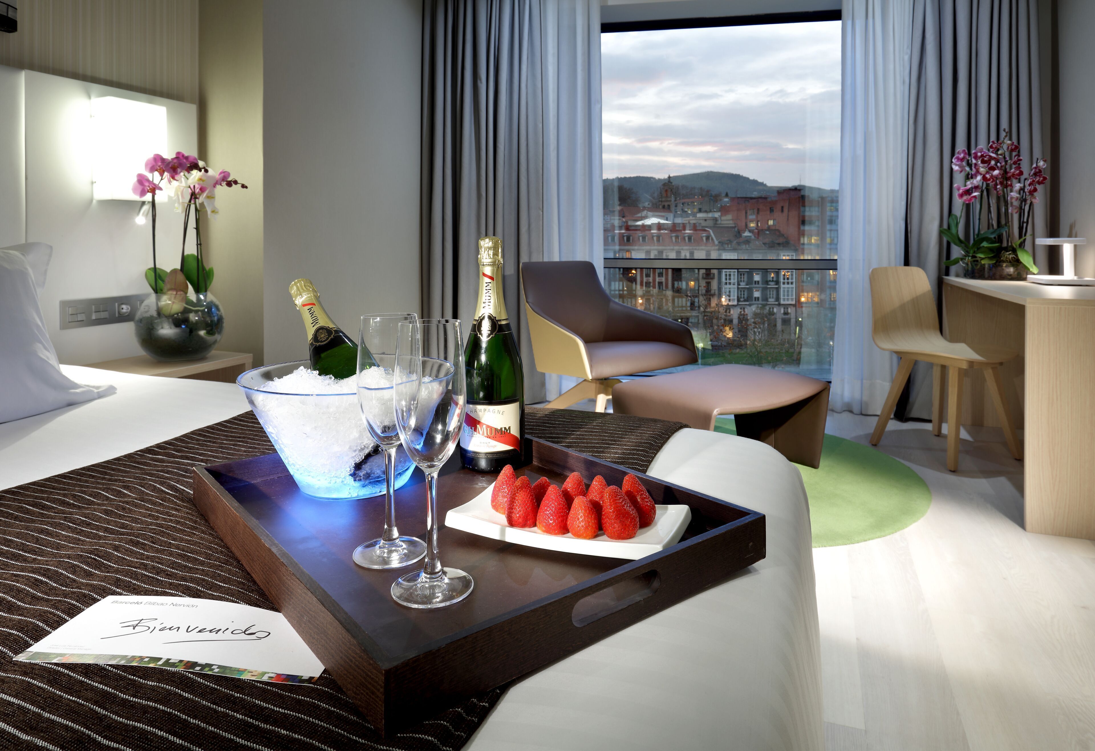 Premium bedding, down duvets, minibar, in-room safe