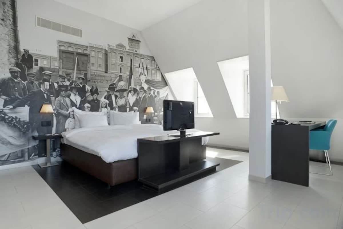Founders Junior Suite