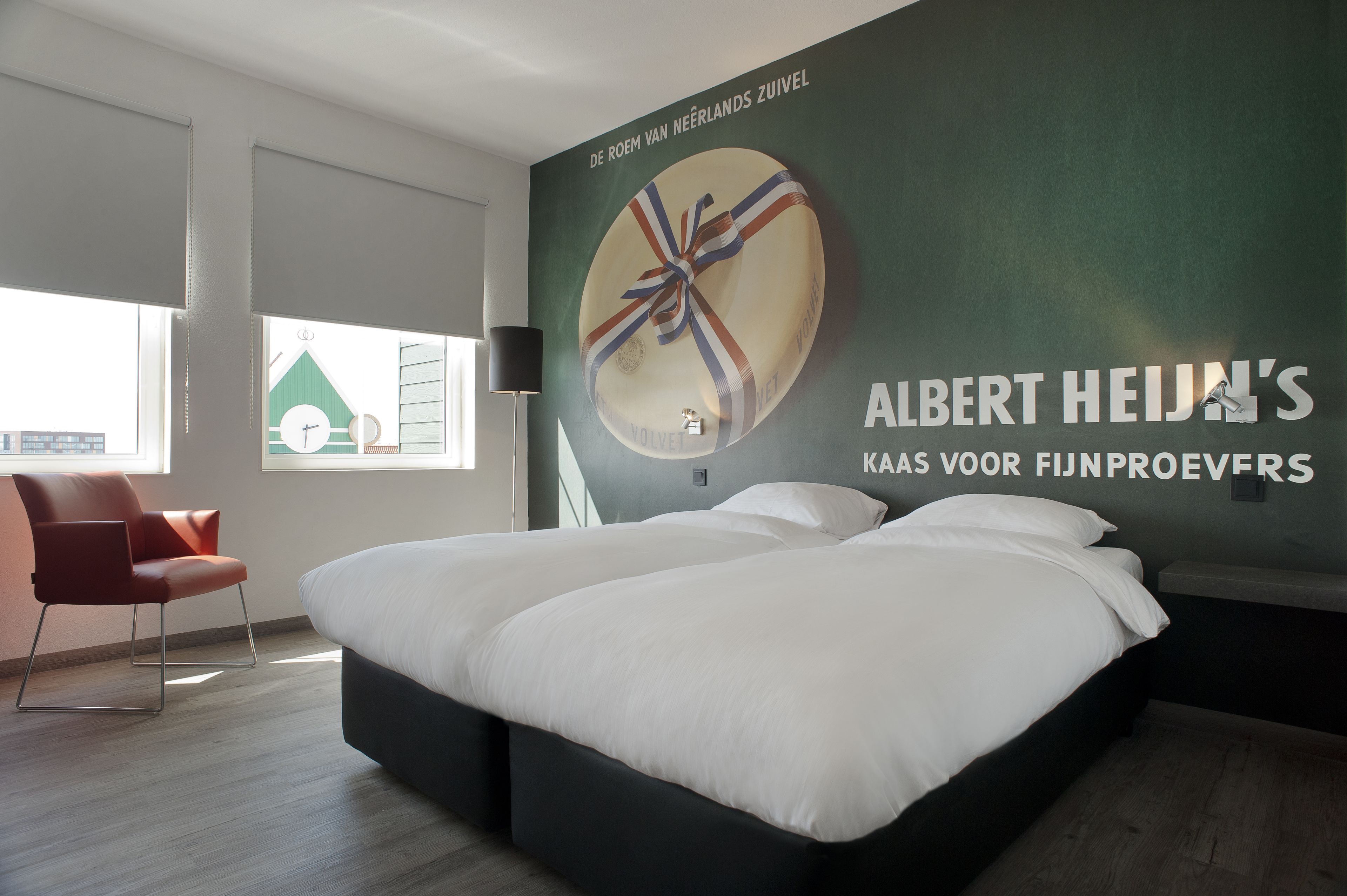 taste deluxe room | down duvets, in-room safe, desk, blackout curtains