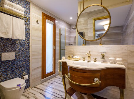 Romance Istanbul Hotel - Image 17