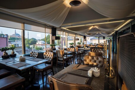 Romance Istanbul Hotel - Image 40
