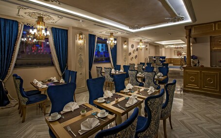 Romance Istanbul Hotel - Image 38