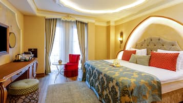 Minibar, in-room safe, desk, soundproofing