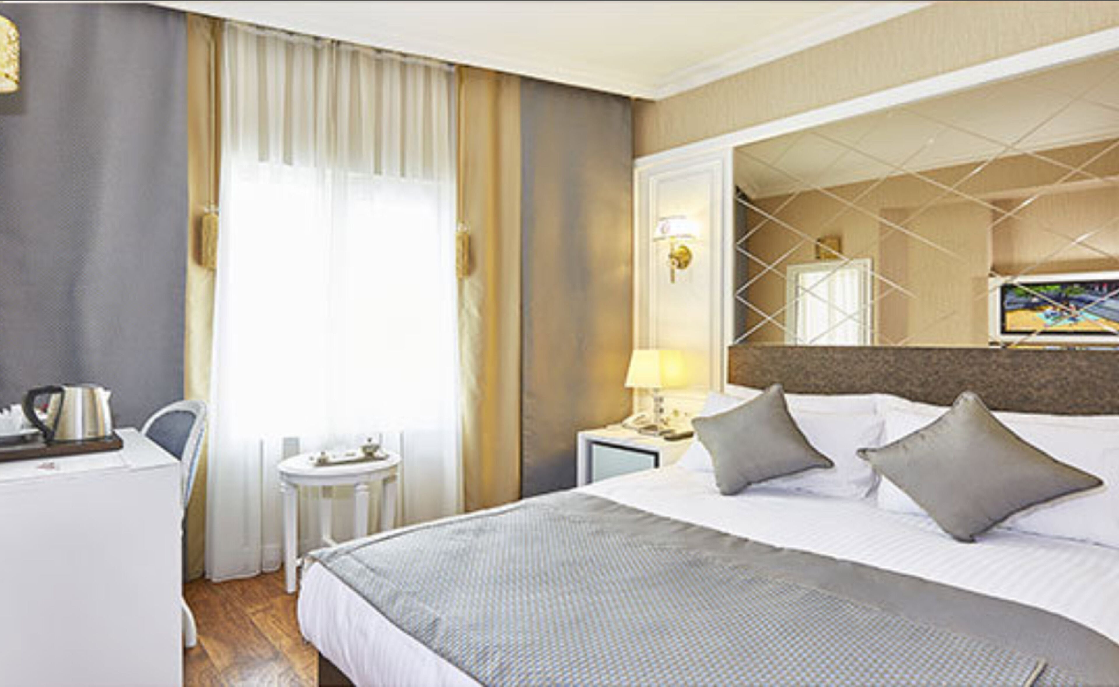 1 bedroom, minibar, in-room safe, blackout curtains