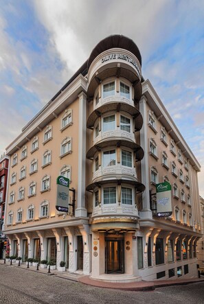 Building design - Hotel Yasmak Sultan (Istanbul)