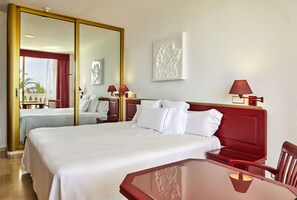 1 bedroom, minibar, in-room safe, desk