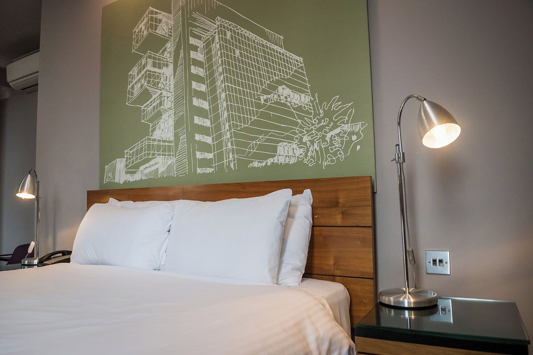 classic room, 1 double bed | premium bedding, in-room safe, desk, blackout curtains