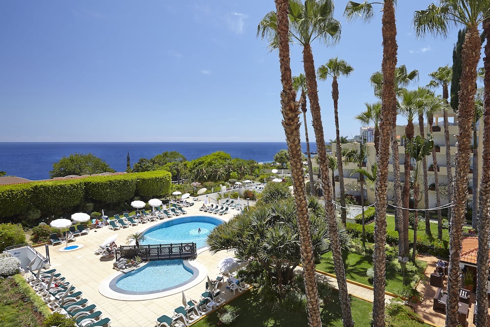 Suite Hotel Eden Mar, by PortoBay