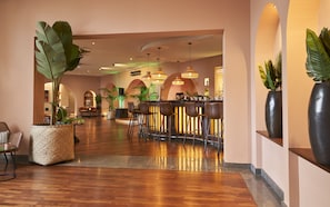 2 bars/lounges, 2 poolside bars