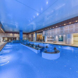 Espace de soins pour les couples, sauna, bain à remous, hammam
