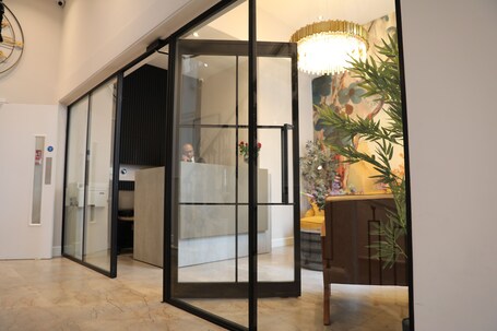 Reem Hotel