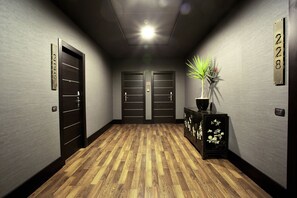 Hallway - Caprice (Rome)