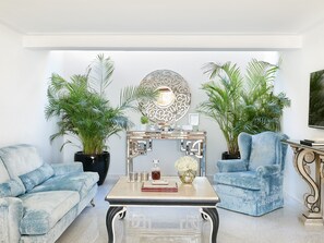 2 Bedroom Beachfront Villa Private Pool | 1 bedroom, premium bedding, minibar, in-room safe