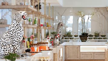 Desayuno buffet incluido todos los días