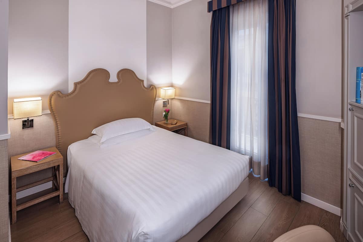 Classic Single Room | 1 bedroom, premium bedding, minibar, in-room safe