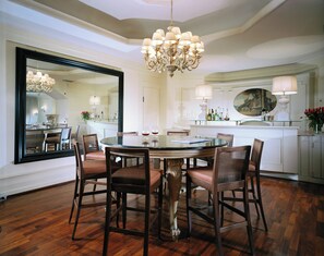 Bar (on property) - Starhotels Terminus (Naples)