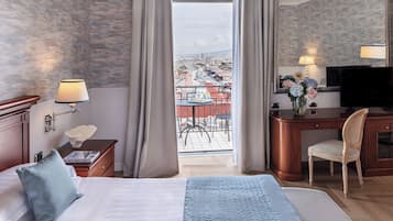 Junior-Suite | Hochwertige Bettwaren, Minibar, Zimmersafe, Schreibtisch