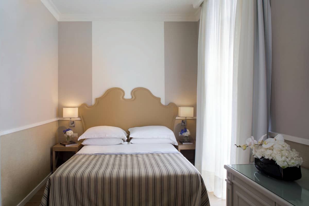Classic Single Room