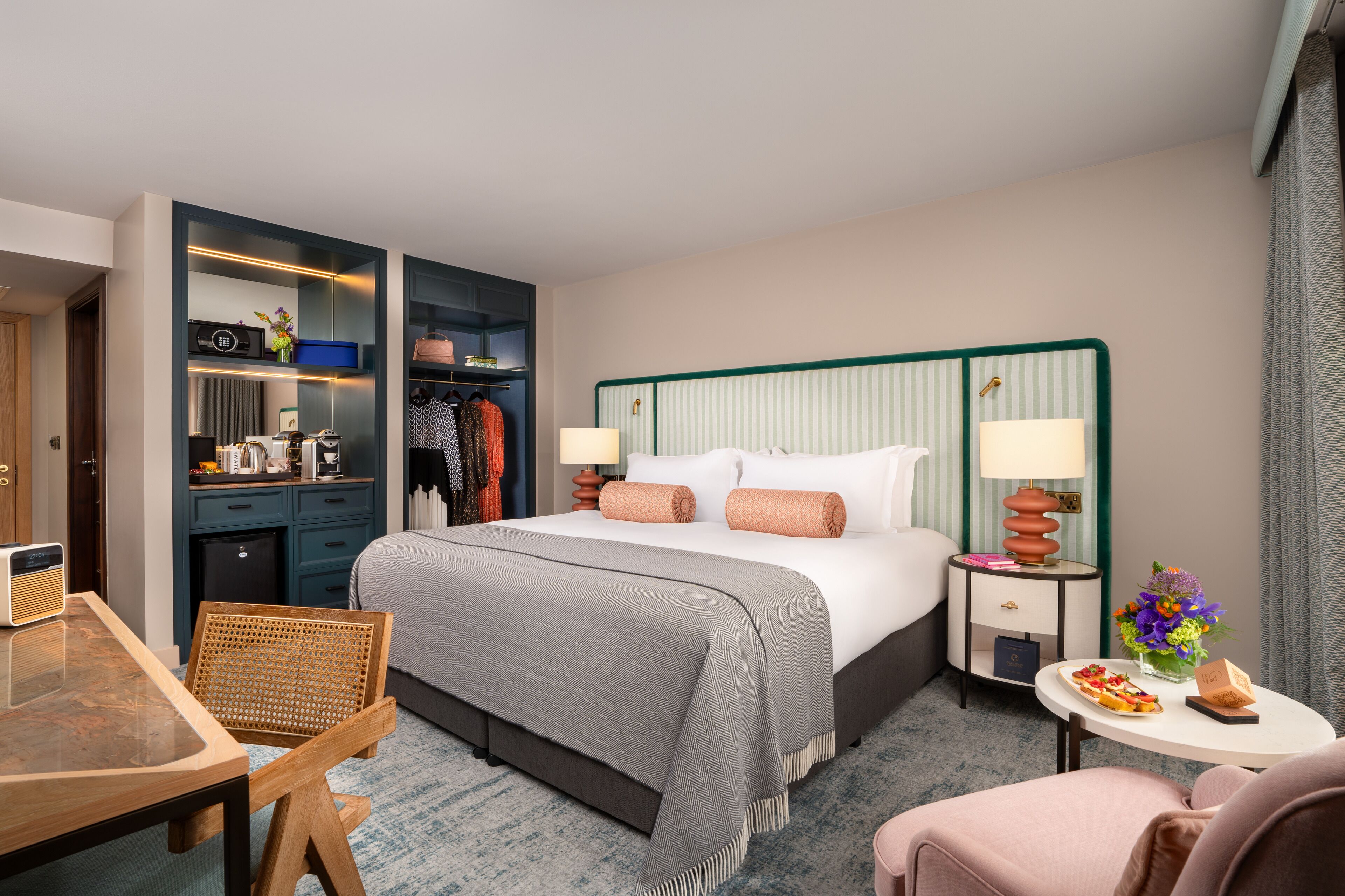 classic room, 1 king bed | premium bedding, in-room safe, desk, laptop workspace