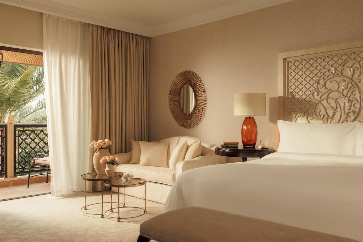 Ropa de cama de alta calidad y minibar