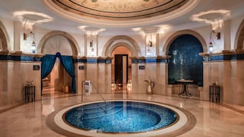 Behandlingsrom for par, badstue, boblebad, dampbad og tyrkisk bad/hamam