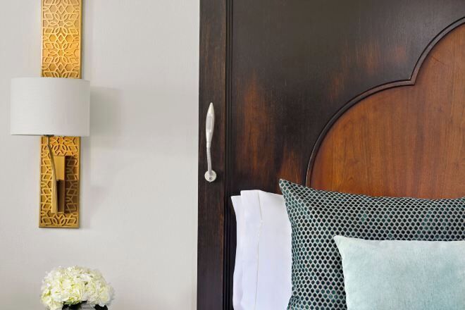 Frette Italian sheets, premium bedding, down comforters, minibar