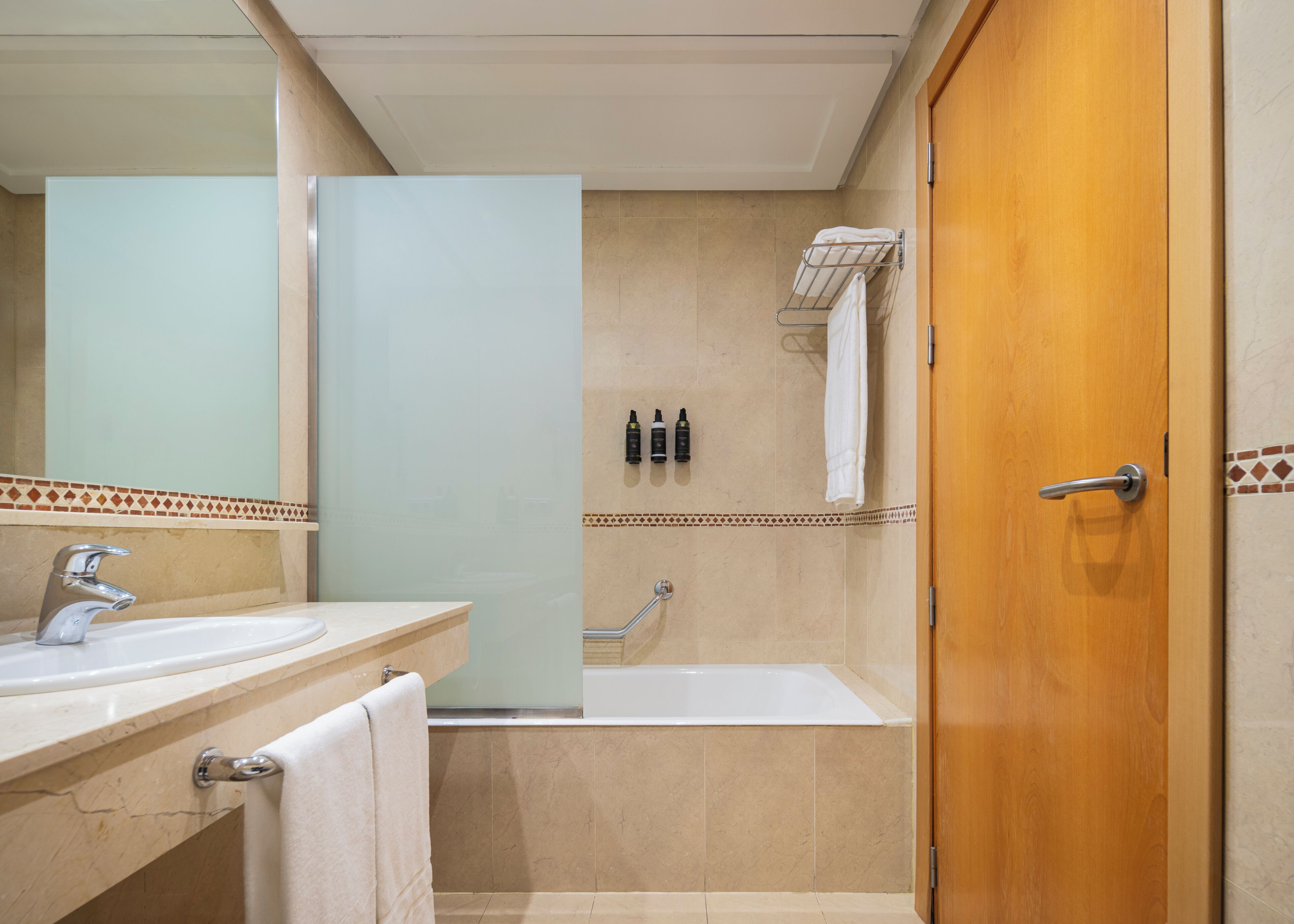 Double Room | Premium bedding, minibar, in-room safe, desk