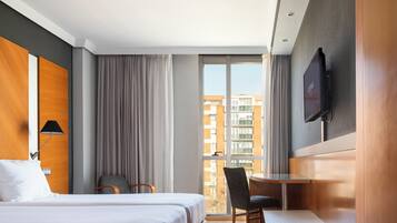 Double Room | Premium bedding, minibar, in-room safe, desk