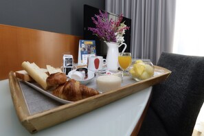 Premium bedding, minibar, in-room safe, desk