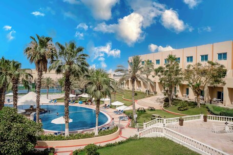 Metropolitan Al Mafraq Hotel - Image 75